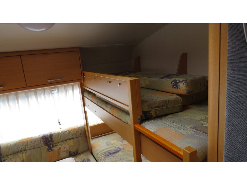 Foto 11 van KNAUS SUDWIND 550 TKM BJ 2001 NU €6999