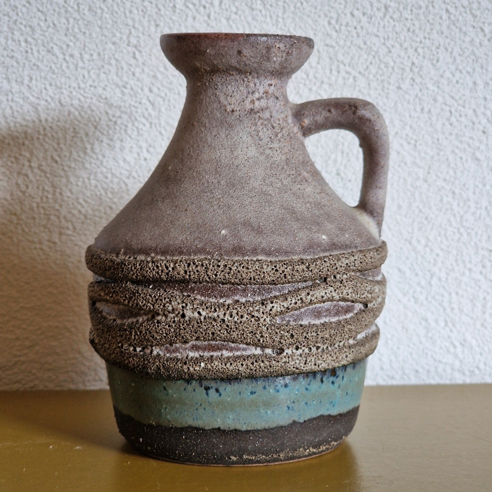 Strehla oorvaasje vintage handmade, 12 cm, Handgemaakt, Natuurlijk materiaal, Ophalen of Verzenden