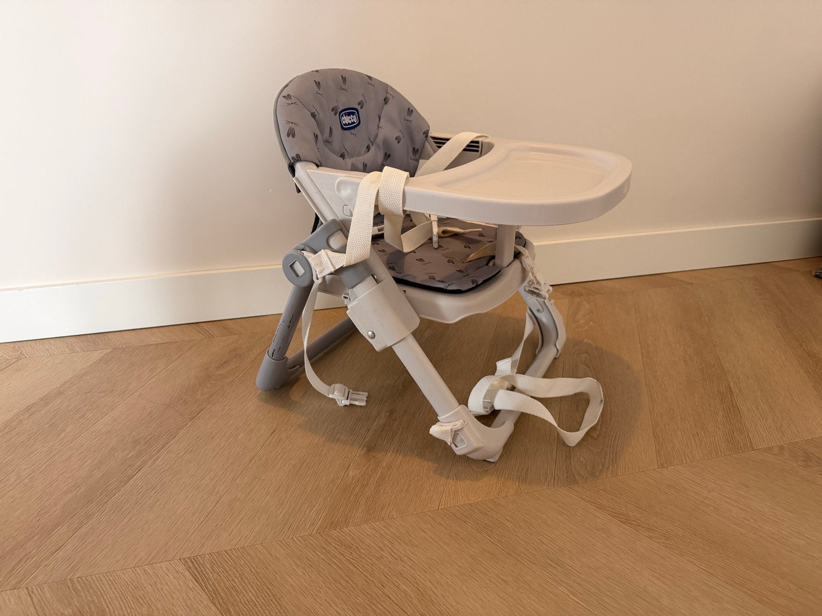 Chicco Chairy - Handige opvouwbare kinderstoel, Ophalen, Gebruikt, Inklapstoel, Aanschuifbaar