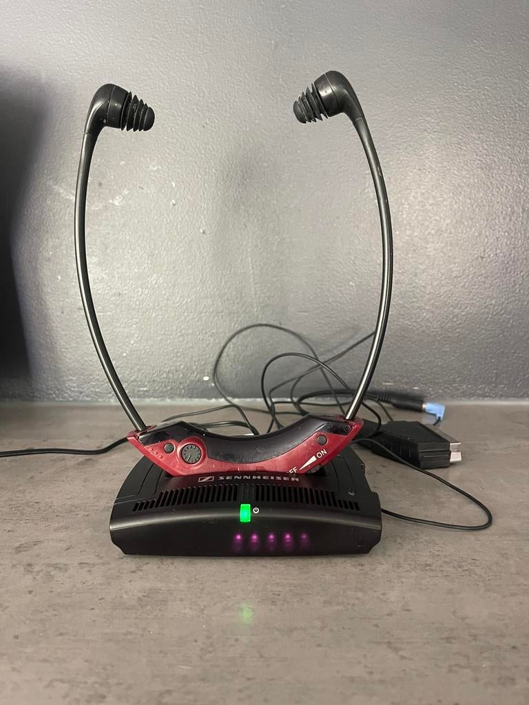 Sennheiser gehoor versterker tv, Ophalen of Verzenden, Zo goed als nieuw, 120 watt of meer, Overige merken