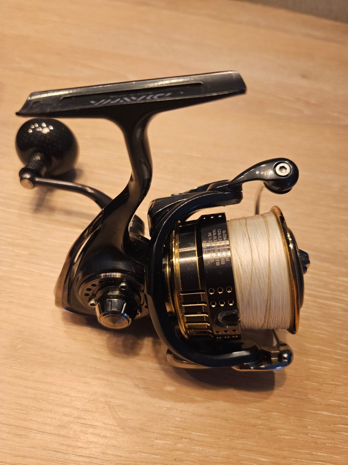 Daiwa Exist 3012H Spinmolen - Zo goed als nieuw, Ophalen of Verzenden, Zo goed als nieuw, Molen