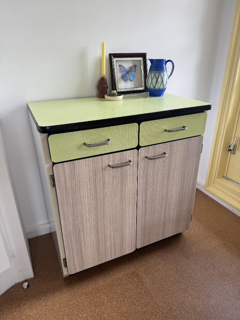 vintage formica kastje, Ophalen, Gebruikt, Overige houtsoorten, Met deur(en)