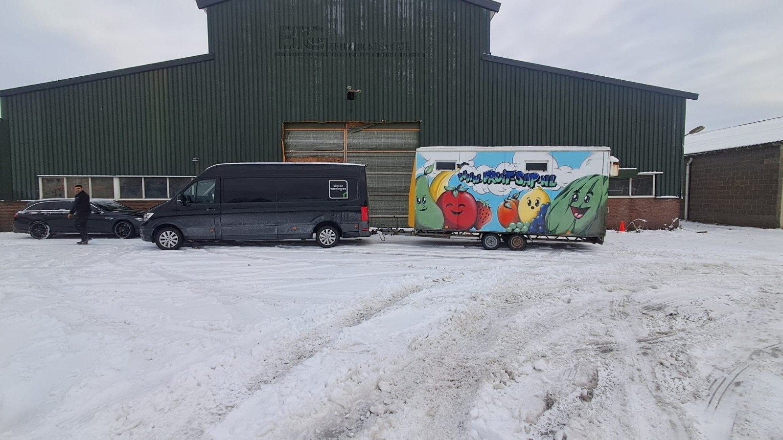 Multifunctionele Aanhangwagen/Verkoopwagen, Ophalen