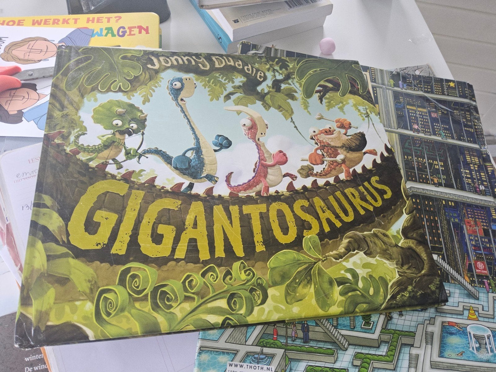 Gigantosaurus - Spannend Dino Prentenboek, Boeken, Ophalen of Verzenden, Zo goed als nieuw, Jonny Duddle