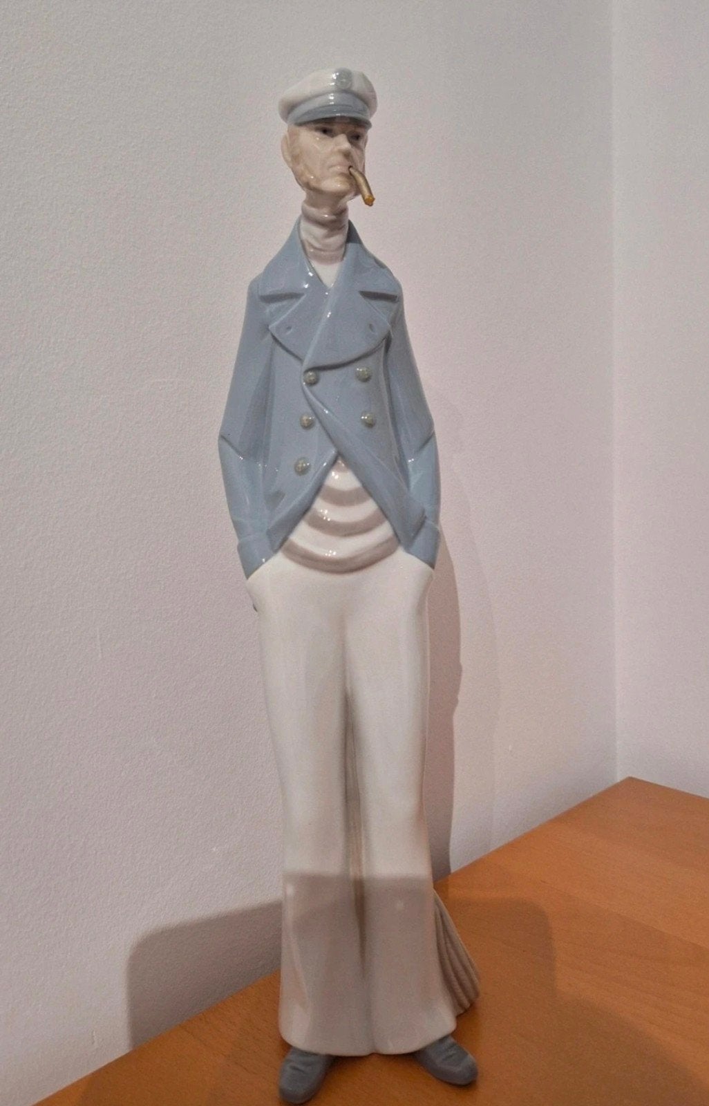 Lladro beeldje van een zeeman uit 1969, Ophalen of Verzenden, Zo goed als nieuw, Mens