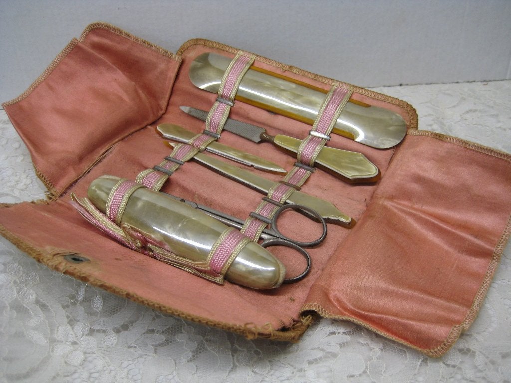 MANICURE SET ANTIEK, Ophalen of Verzenden