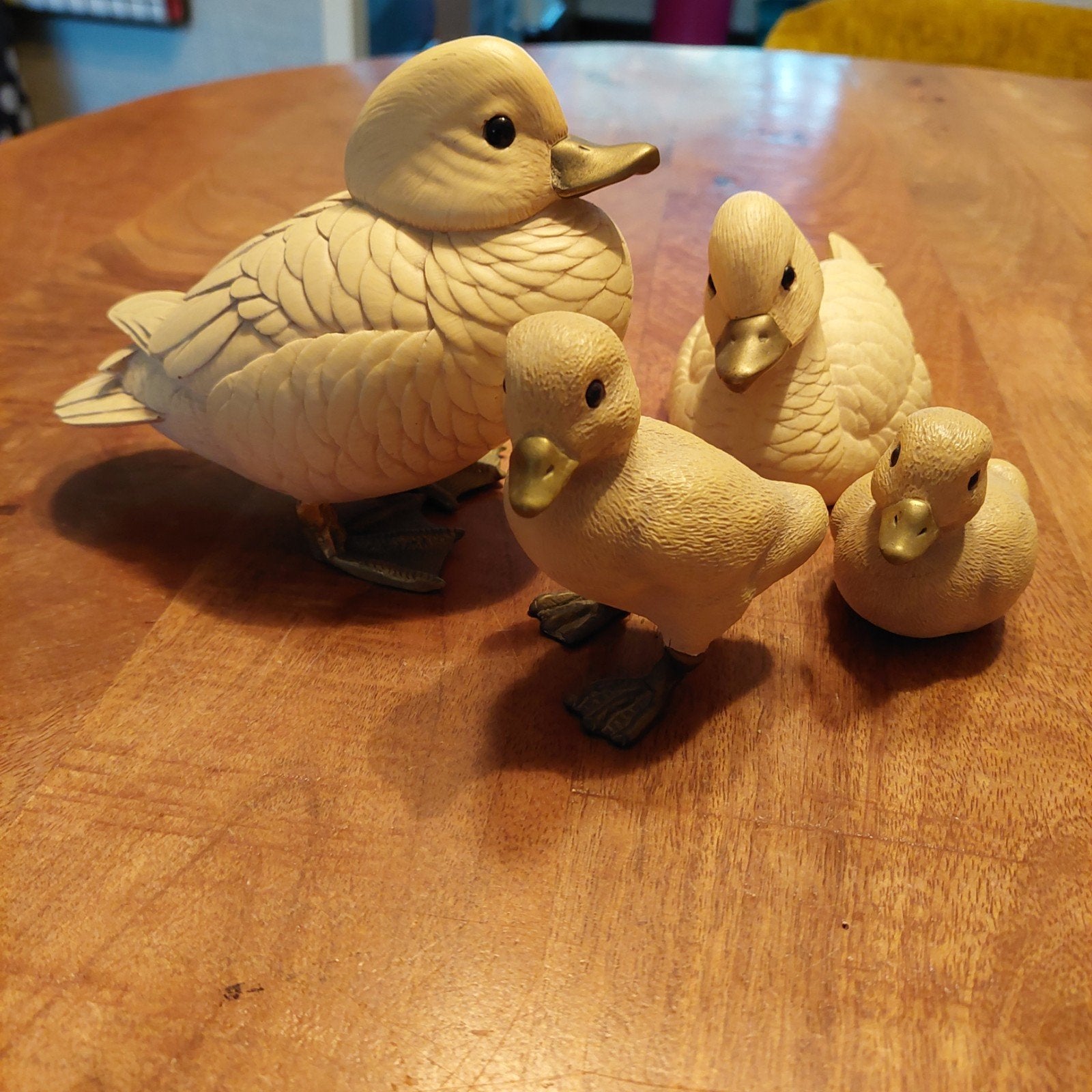 Set van 4 decoratieve eendenbeeldjes, Ophalen of Verzenden, Gebruikt, Vogel, Beeldje of Figuurtje