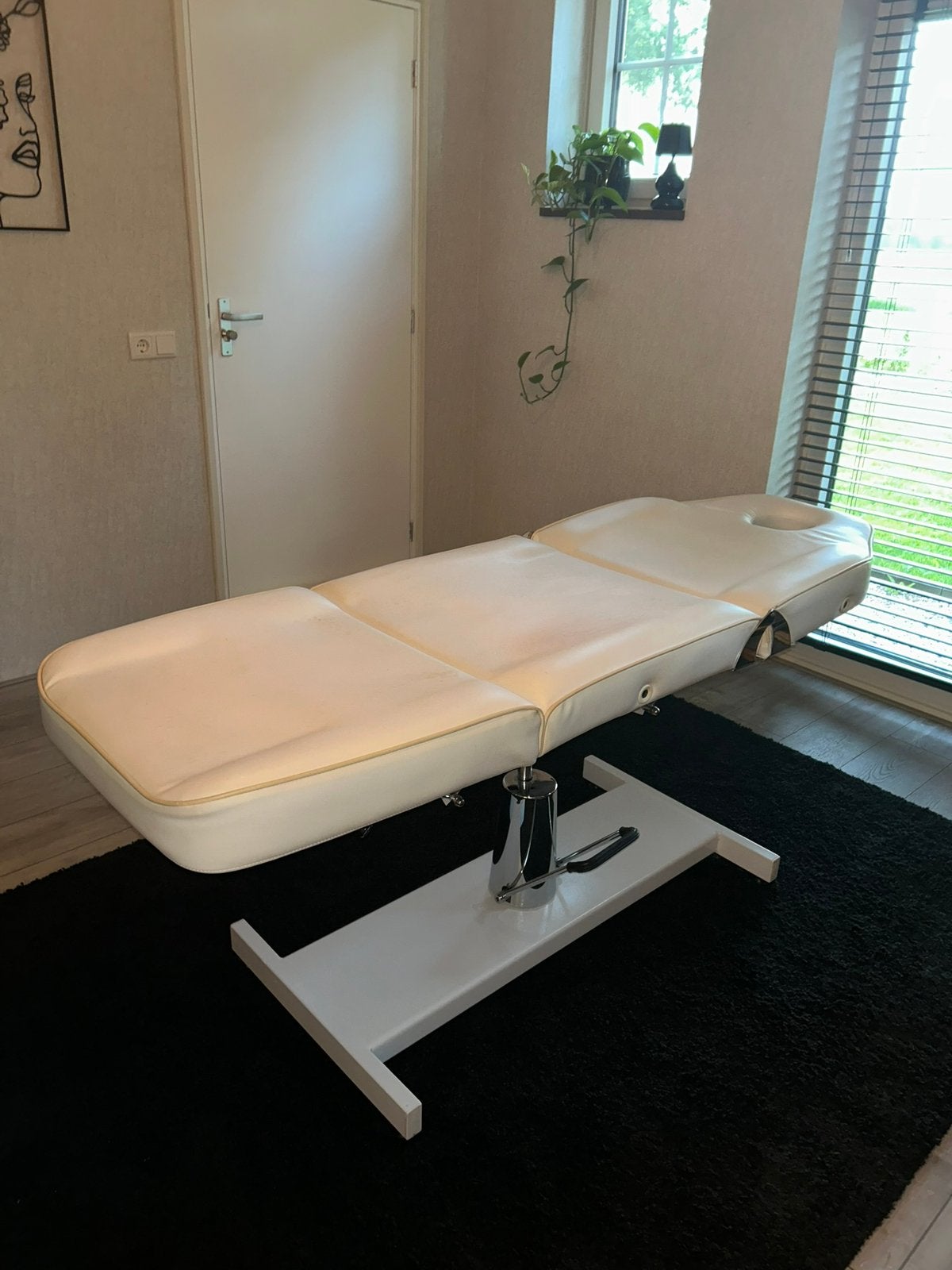 Foto 3 van Behandelstoel / massagestoel