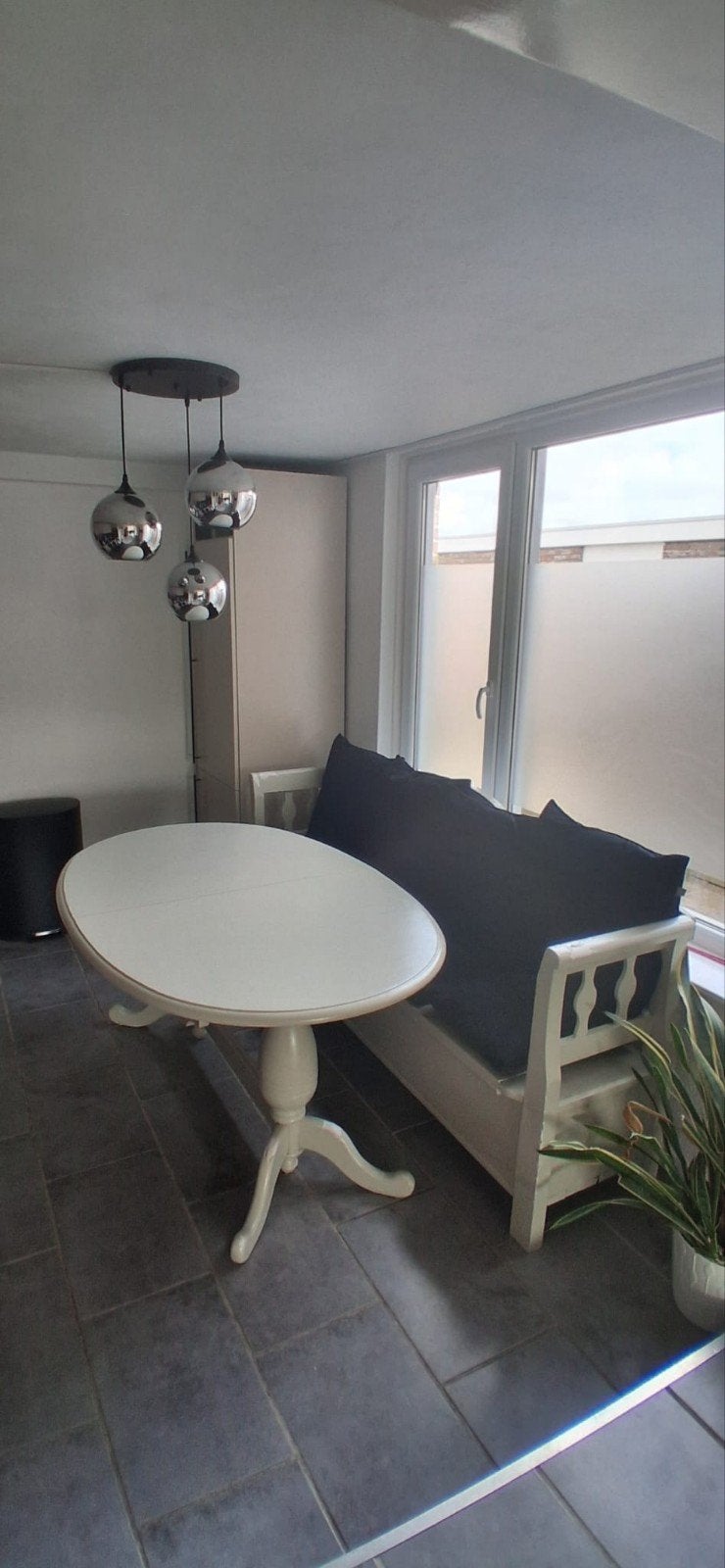 Eetkamerbank / Klepbank met zwarte velvet kussens + tafel, Ophalen, Gebruikt, 100 tot 150 cm, 200 cm of meer