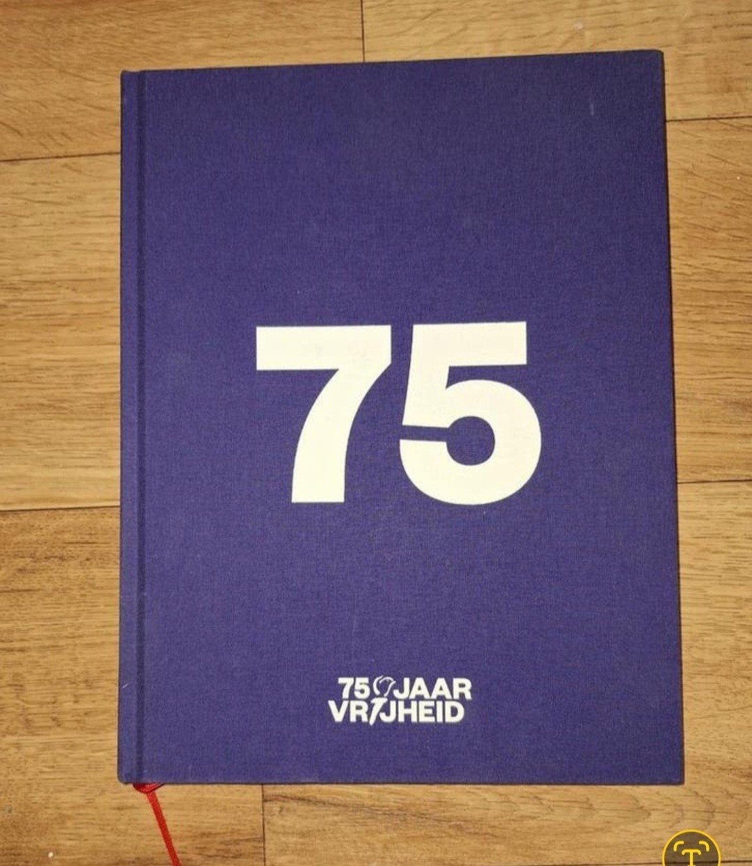 75 Jaar Vrijheid Boek - Herdenkingsuitgave, Ophalen of Verzenden, 20e eeuw of later, Zo goed als nieuw, Onbekend