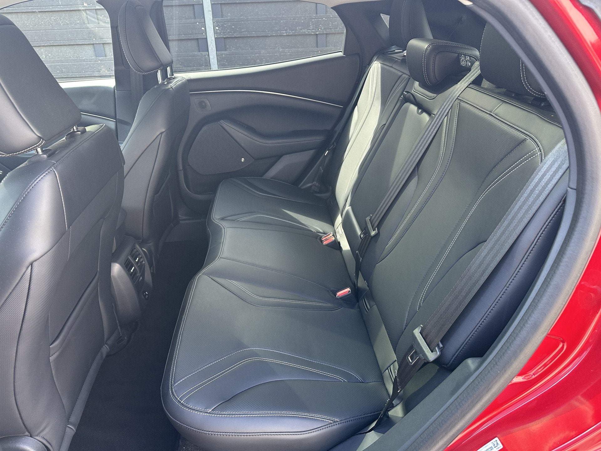 Foto 9 van Ford Mustang Mach-E Extended RWD 98 kWh | Pano | Adapt. Crui