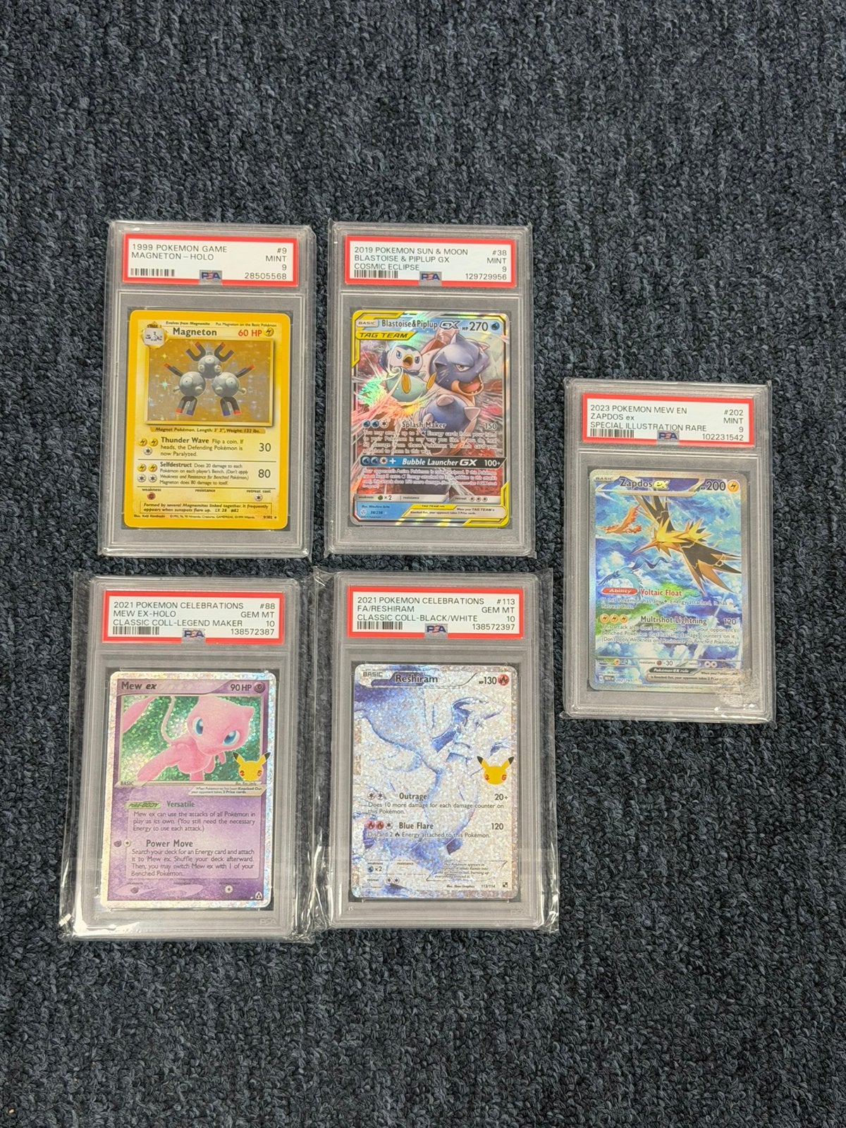 Pokemon PSA slabs (PSA 9 / PSA 10) - Pokemon 151, base set, Hobby en Vrije tijd, Verzamelkaartspellen | Pokémon, Ophalen, Zo goed als nieuw