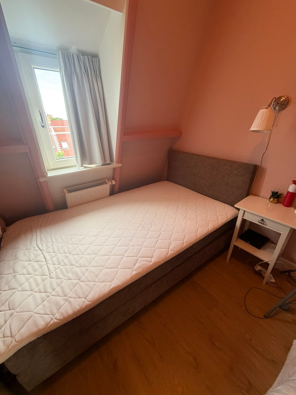 Twijfelaar boxspring 120x200 incl. topper, Ophalen, Beige, Zo goed als nieuw, Twijfelaar