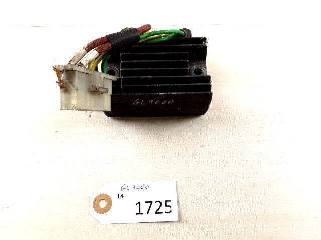 GL1000 1975 - 1976 Honda Spanningsregelaar D1-37678