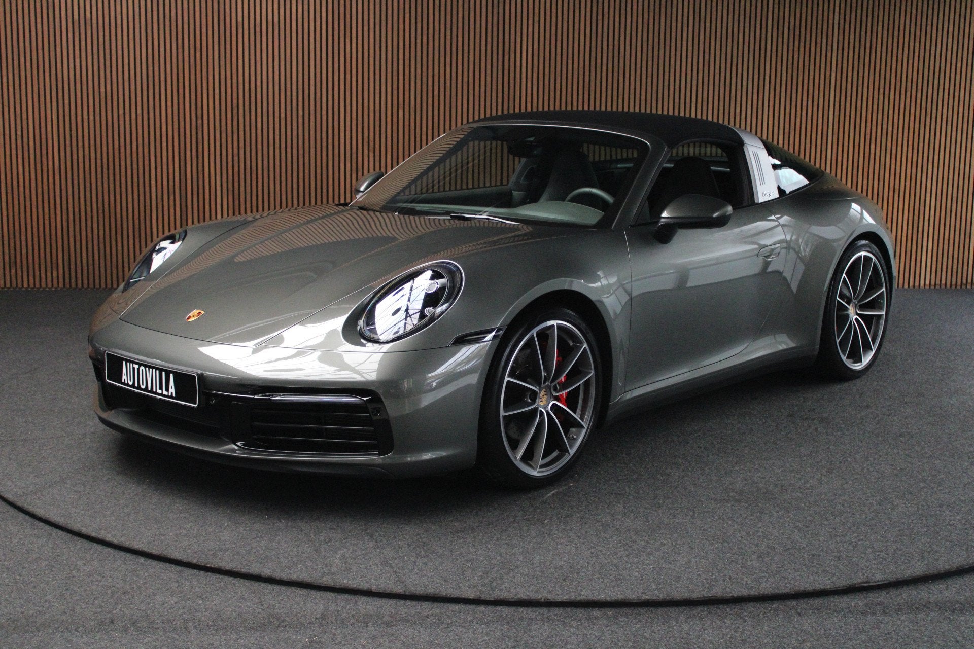 Porsche 911 3.0 4 Targa Leer Navi Camera Bose Climate C. PDC, Automaat, Gebruikt, Cabriolet, 4 stoelen