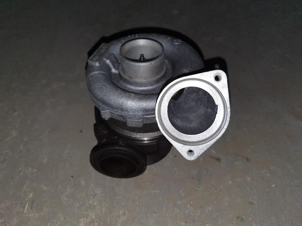Turbo BMW E90 2008 330 d 170 kW, Ophalen of Verzenden