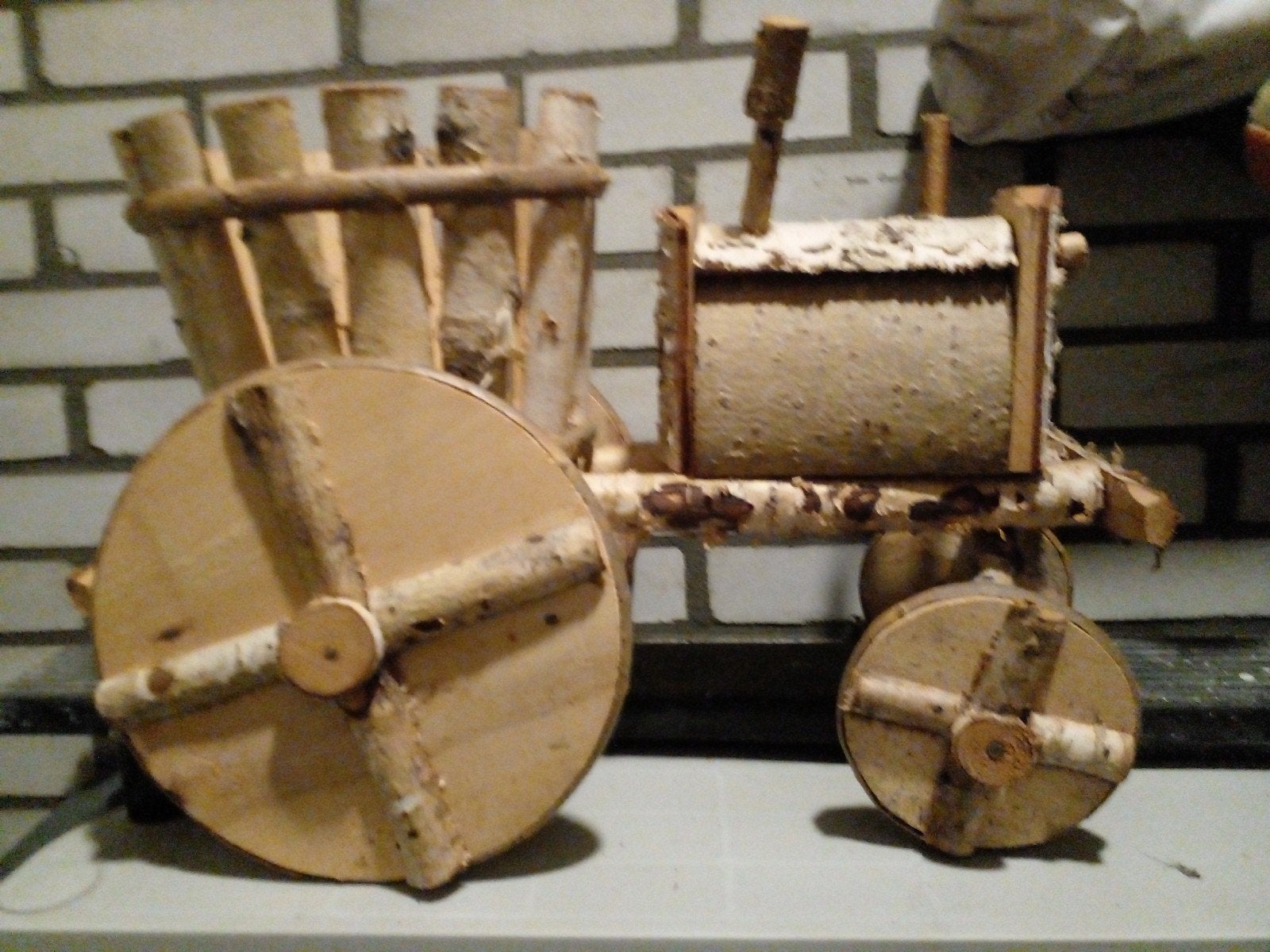 Decoratieve houten tractor plantenbak - 50 cm breed, Ophalen, Minder dan 60 cm, Zo goed als nieuw, Overige vormen
