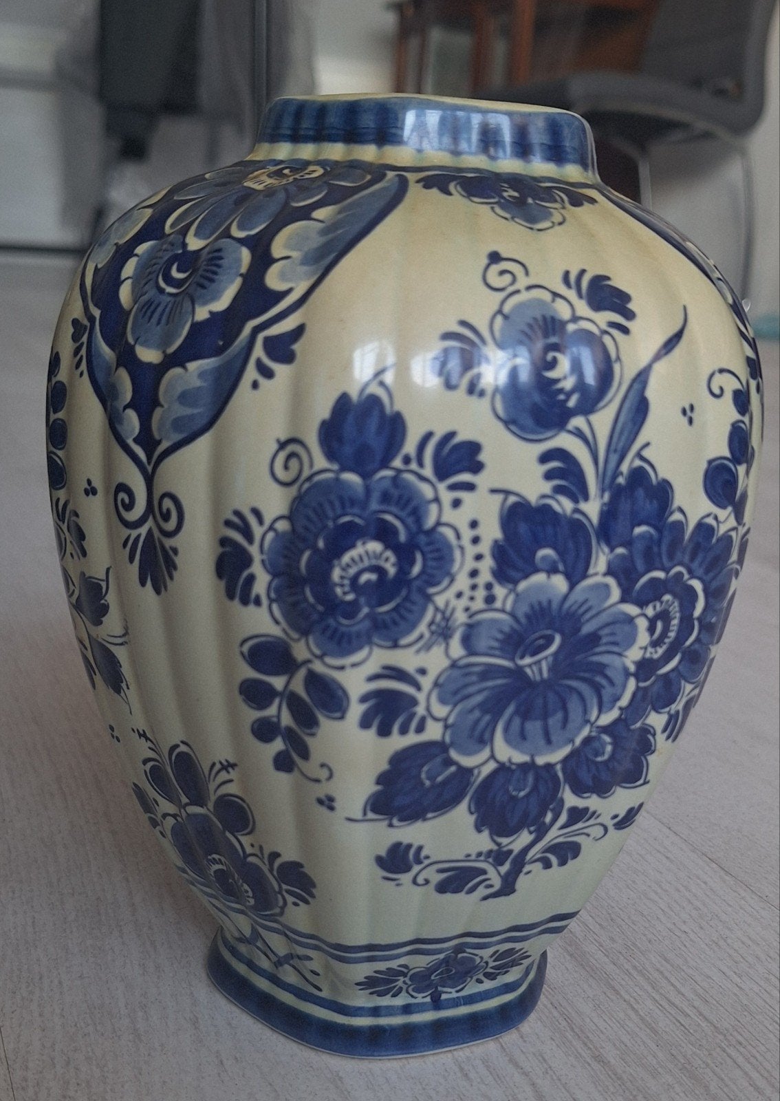 Delfts Blauw Handwerk Vaas - Bloemmotief, Antiek en Kunst, Ophalen