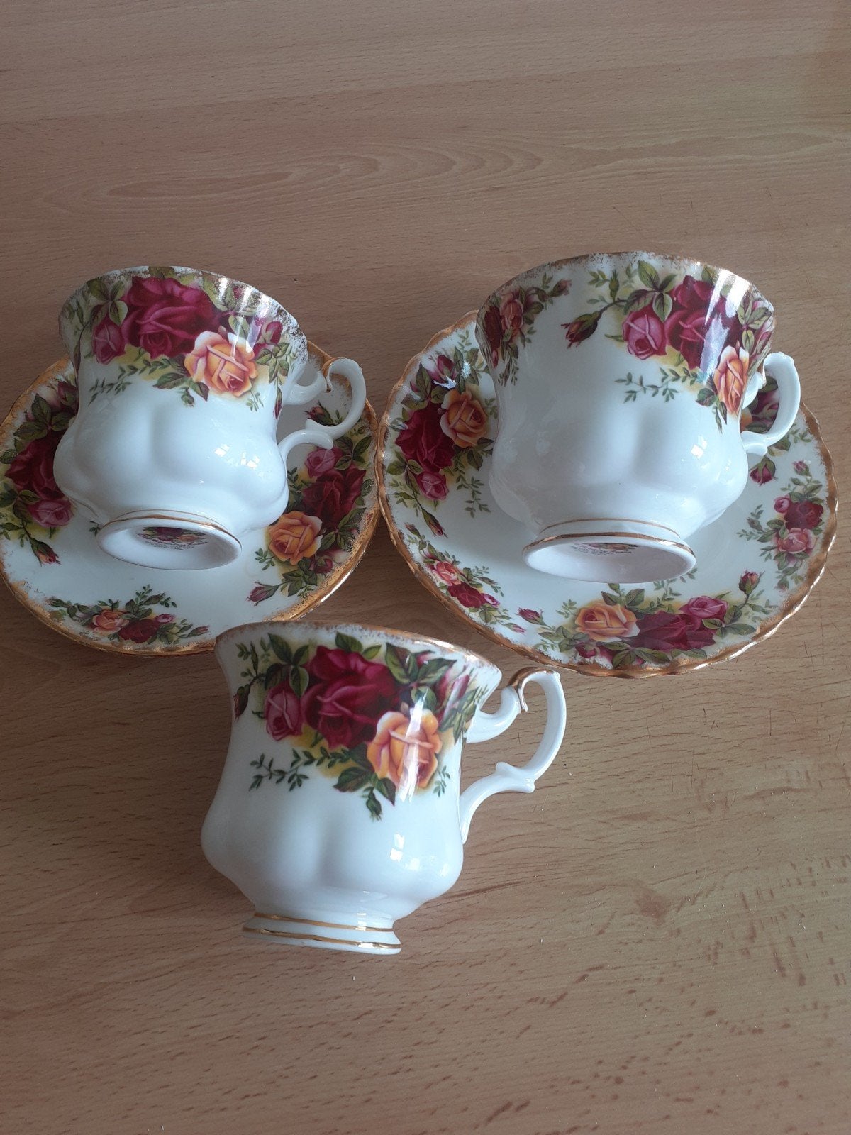 2 Engelse Theekopjes,Royal Albert-old country Roses,gaaf, Ophalen of Verzenden