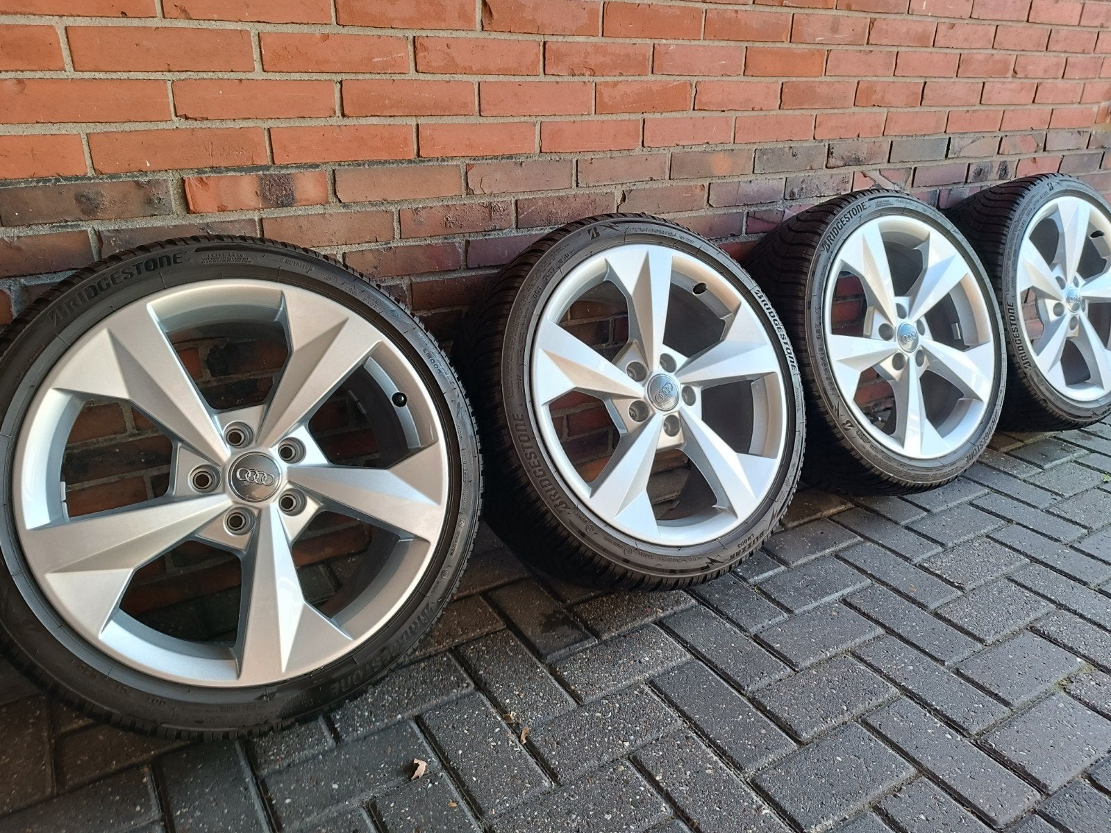 Audi 18 inch velgen met winterbanden in perfecte staat, Ophalen, 18 inch, Gebruikt, Banden en Velgen
