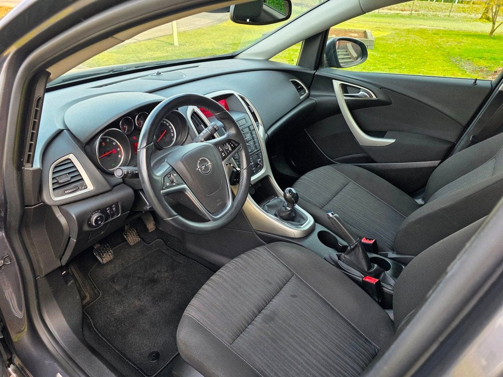 Opel Astra 1.6 Edition AIRCO/cruise *apk:11-2026*, Auto's, Voorwielaandrijving, Euro 5, Electronic Stability Program (ESP), 680 kg