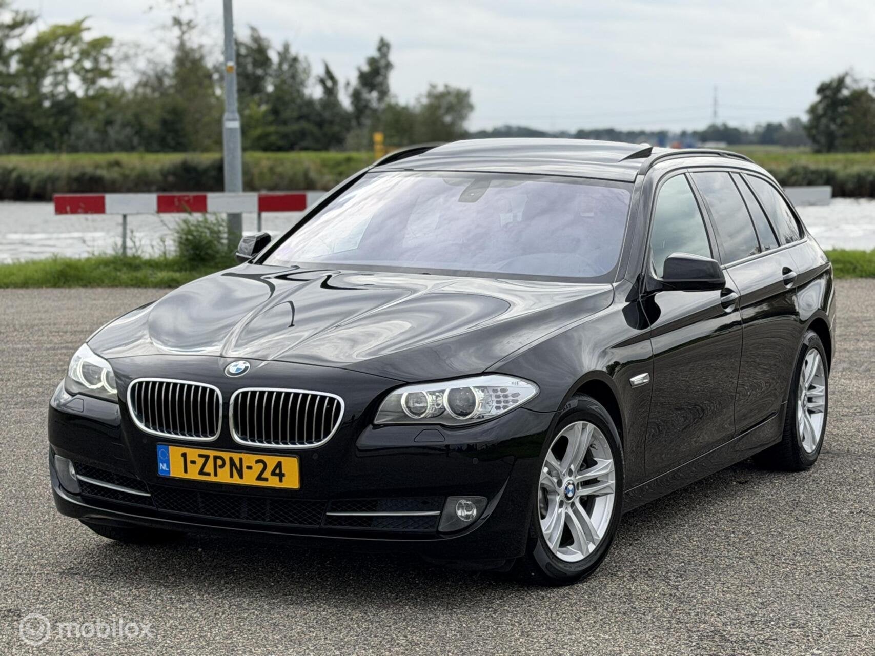 BMW 5-serie Touring 528i High Executive, Head Up !, Automaat, Euro 5, Gebruikt, 2000 kg