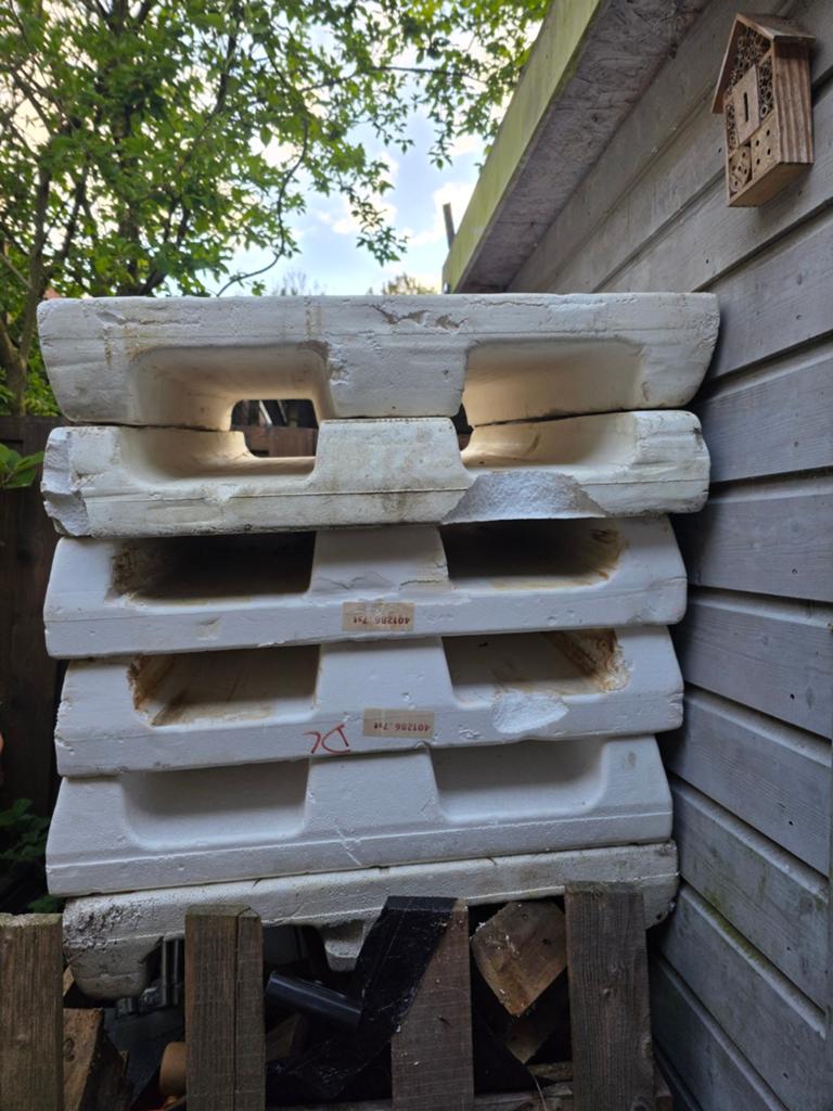Pallets robuust kunstof piepschuim 6x, Ophalen of Verzenden, Gebruikt, Overige materialen