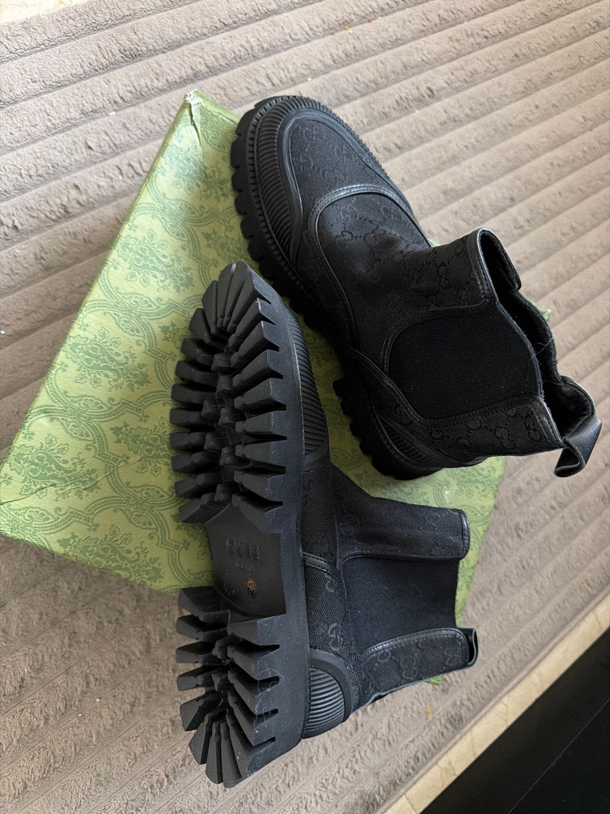 Gucci lage laarzen maat 39, Kleding | Dames, Schoenen, Zo goed als nieuw, Lage of Enkellaarzen, Zwart, Ophalen of Verzenden
