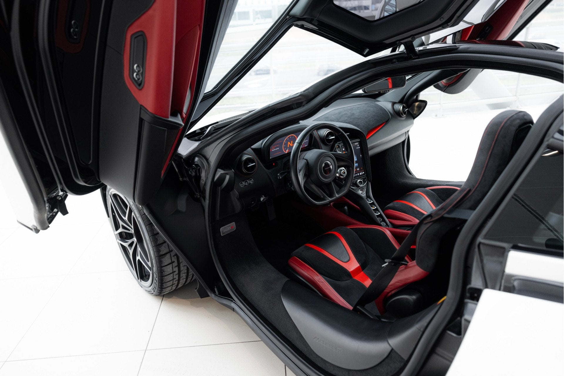 McLaren 720S 4.0 V8 Performance | Gorilla Glas | Leather |, Auto's, McLaren, Automaat, 720S, Achterwielaandrijving, Gebruikt