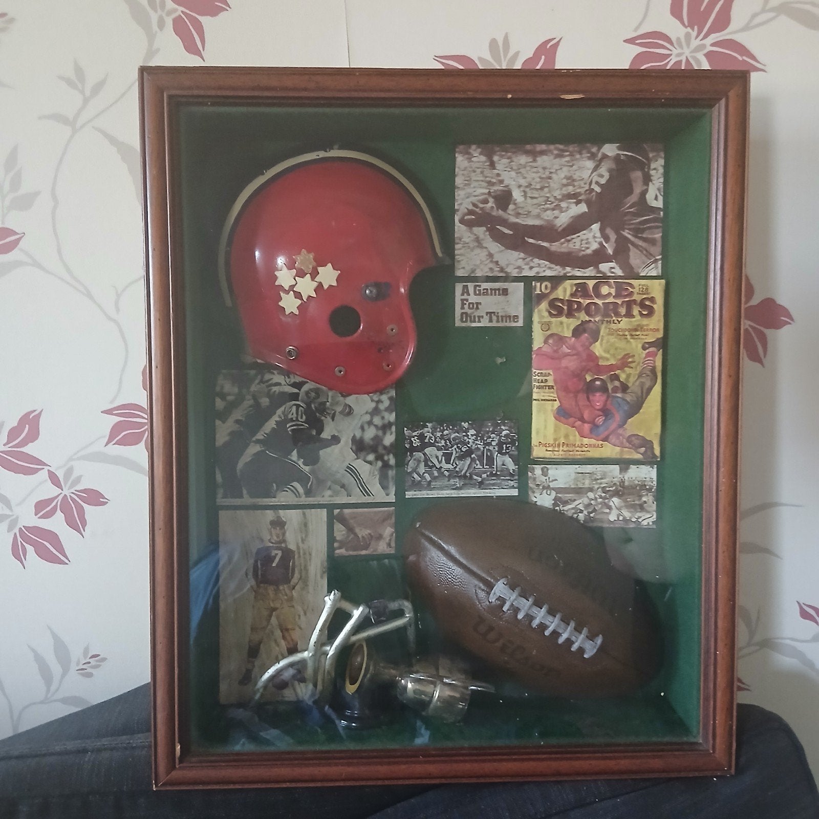 vintage shadowbox box  schaduwbox american football, Ophalen