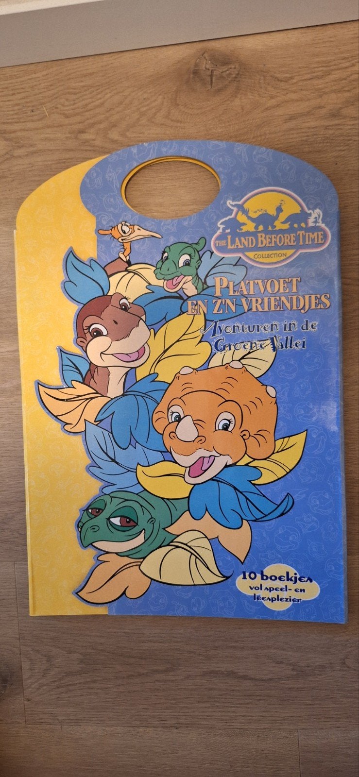 Platvoet en zijn vriendjes - 10 boekjes in cassette, Nieuw, Diverse auteurs, Ophalen of Verzenden, Gouden boekje