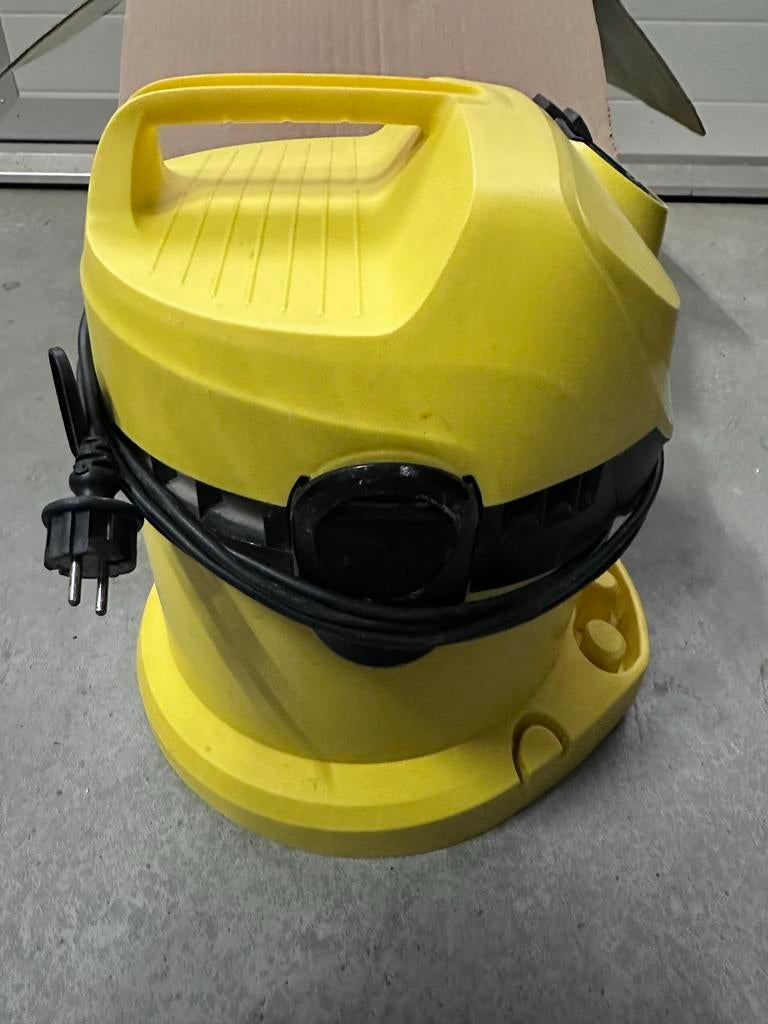 Kärcher WD 2 Plus V-12/4/18 nat- en droogzuiger, ., Ophalen of Verzenden, Zo goed als nieuw, .