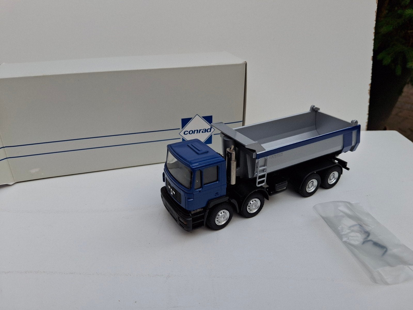 MAN F2000 4 ACHS CARNEHL KIPPER 1:50, Ophalen of Verzenden