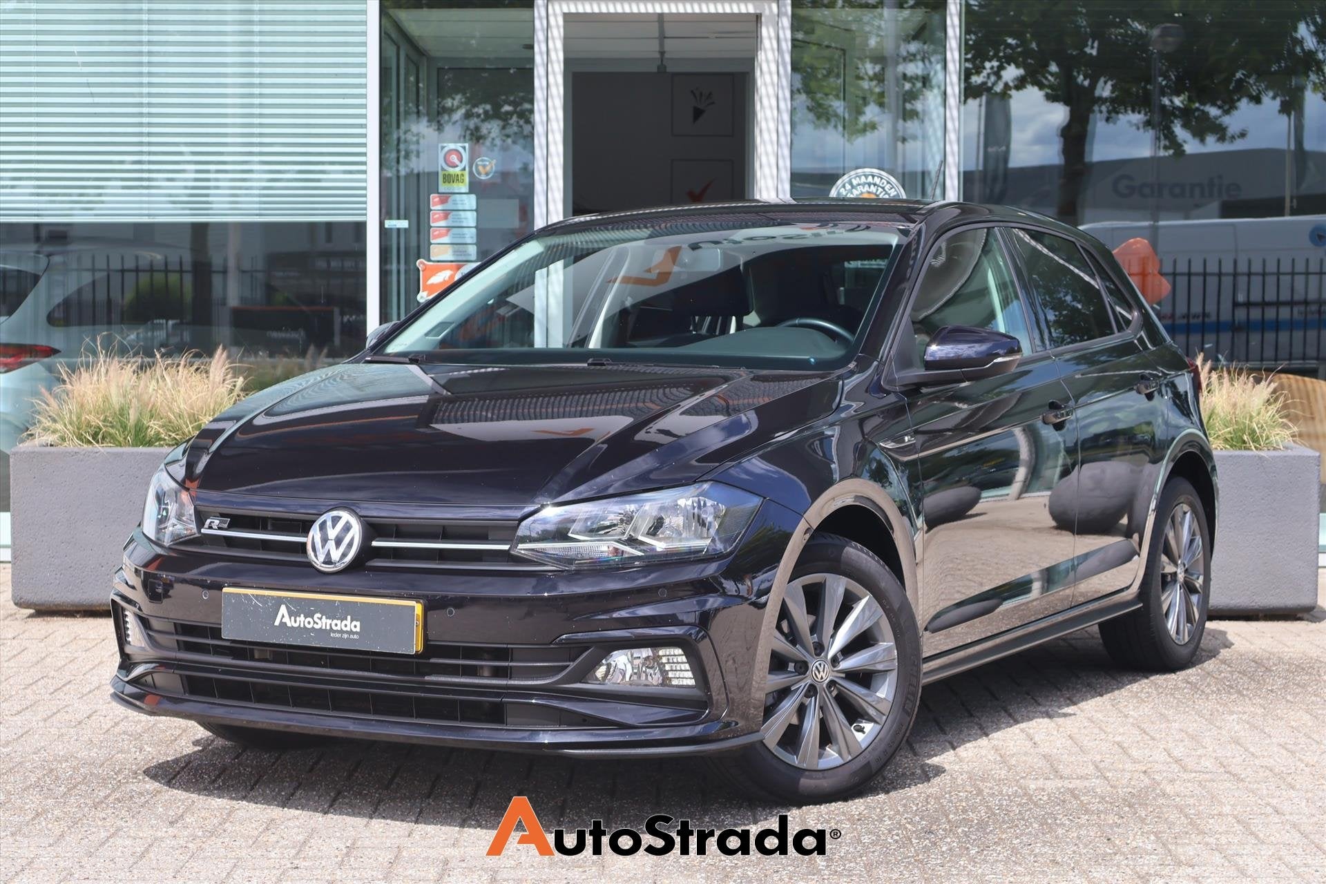 Volkswagen Polo 1.0 TSI 95pk 7-DSG R-LINE I Navi I Adaptieve, Stof, Gebruikt, 95 pk, Met garantie (alle)
