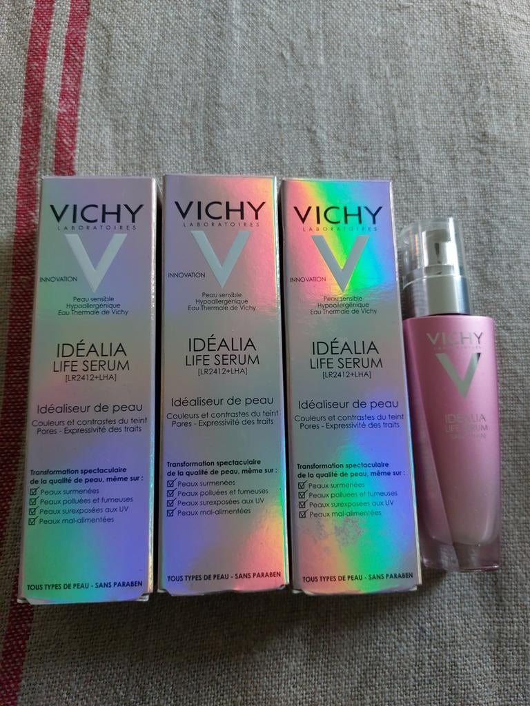 Vichy Idéalia Life Serum - Huidperfectionerend Serum, Ophalen of Verzenden, Nieuw, Gehele gezicht, Verzorging