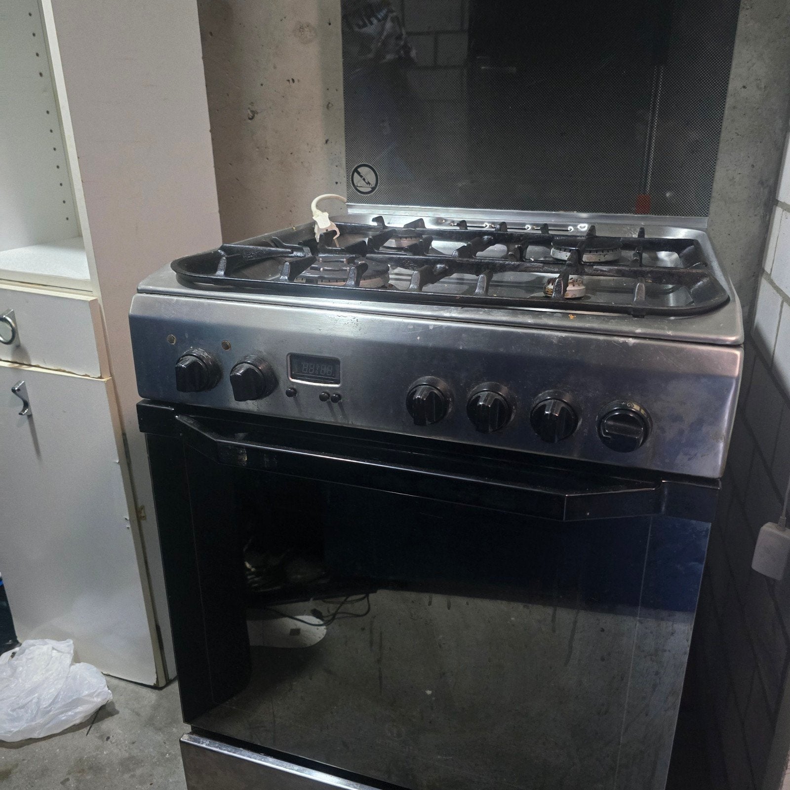 Gasfornuis met oven - werkt nog goed, Gebruikt, 60 cm of meer, Gas, Vrijstaand