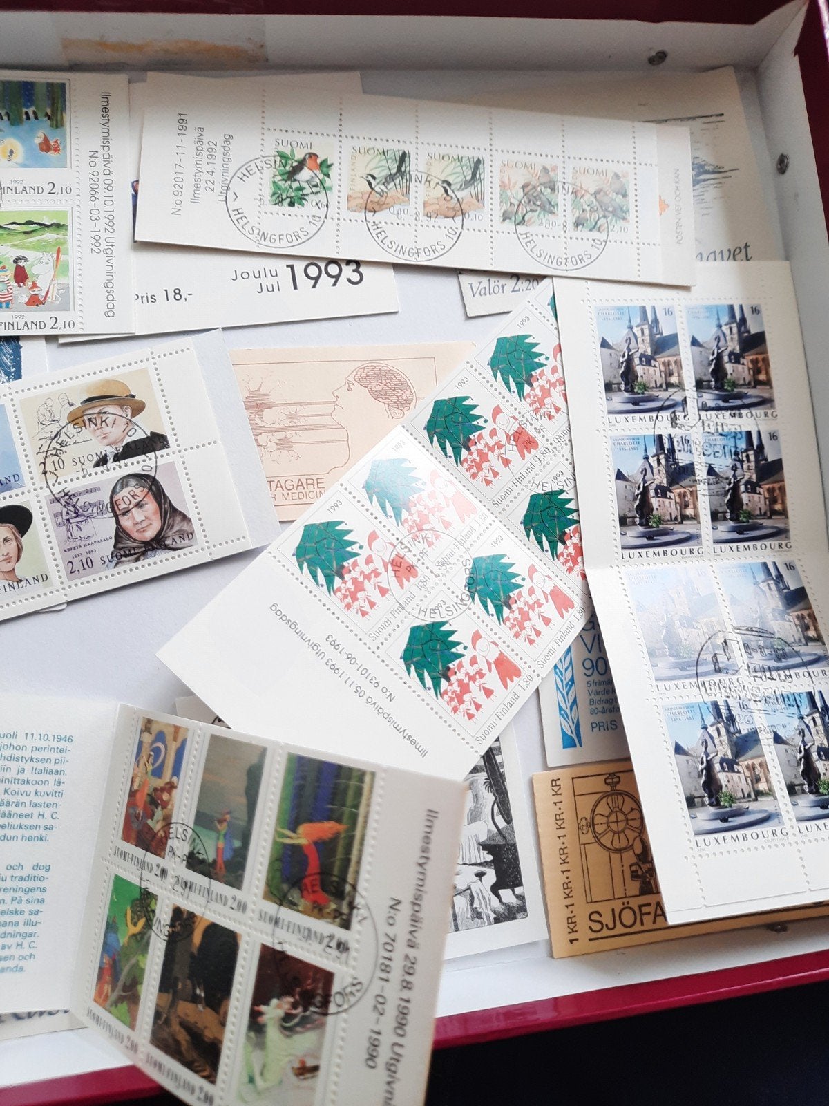 18 gestempelde postzegelboekjes uit diverse landen, Verzenden, Buitenland