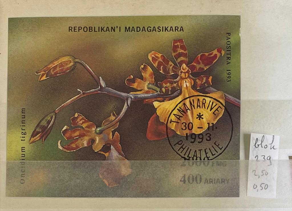 Postzegel Madagaskar; orchidee, Ophalen of Verzenden, Gestempeld, Dier of Natuur