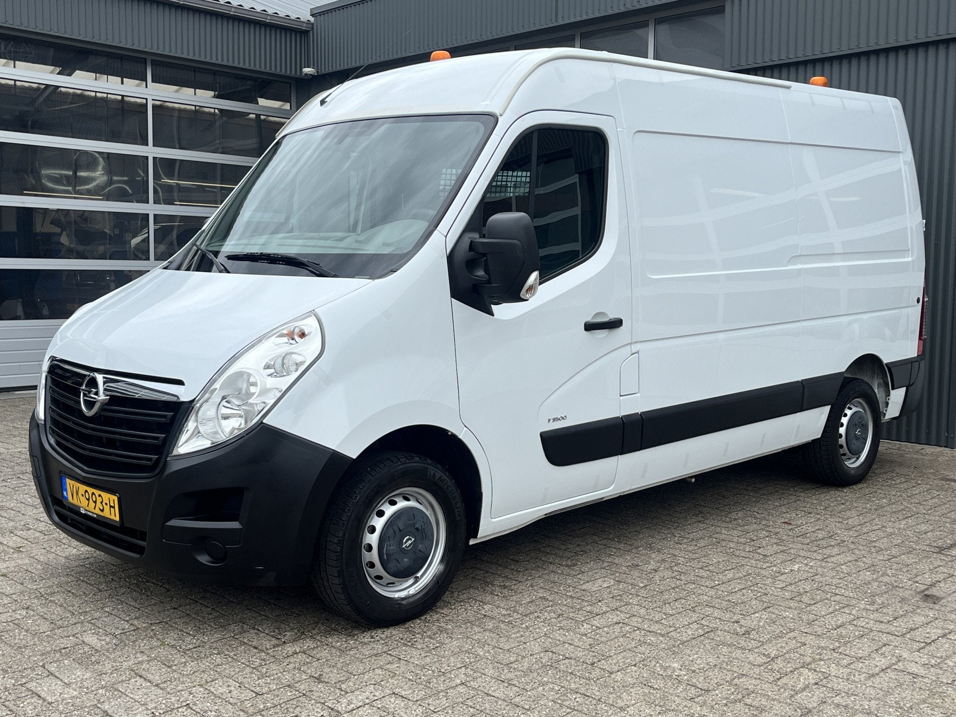Opel Movano 2.3 CDTI L2H2 126pk Bpm vrij Airco Cruise contro, Stof, Gebruikt, Zwart, 4 cilinders