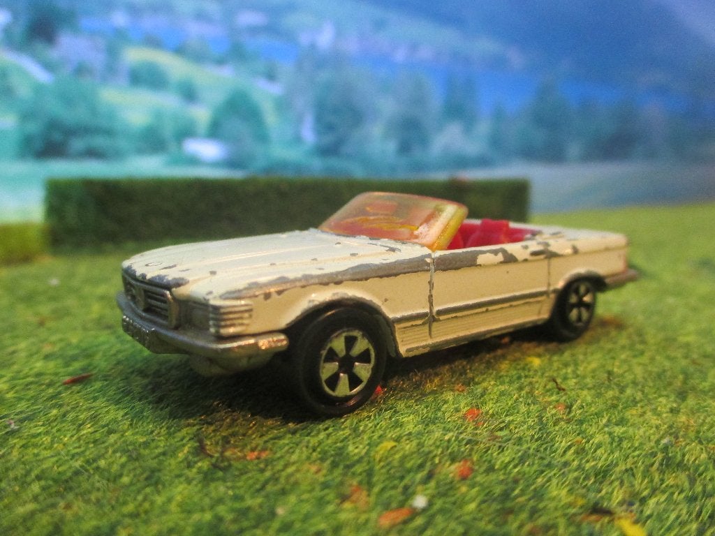 1:64 Mercedes Benz R107 W107 350SL Majorette wit #1, Ophalen of Verzenden, Gebruikt, Auto