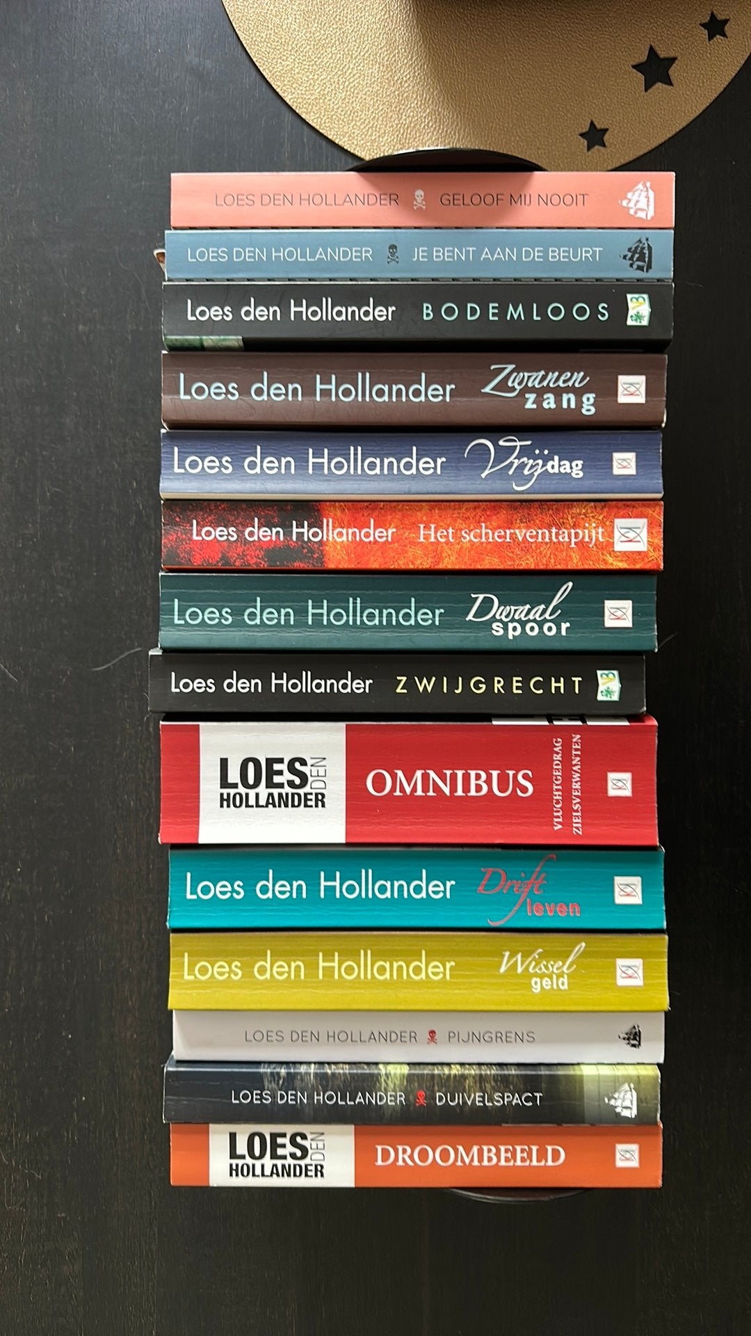 Loes den Hollander, Ophalen of Verzenden, Zo goed als nieuw, Overige