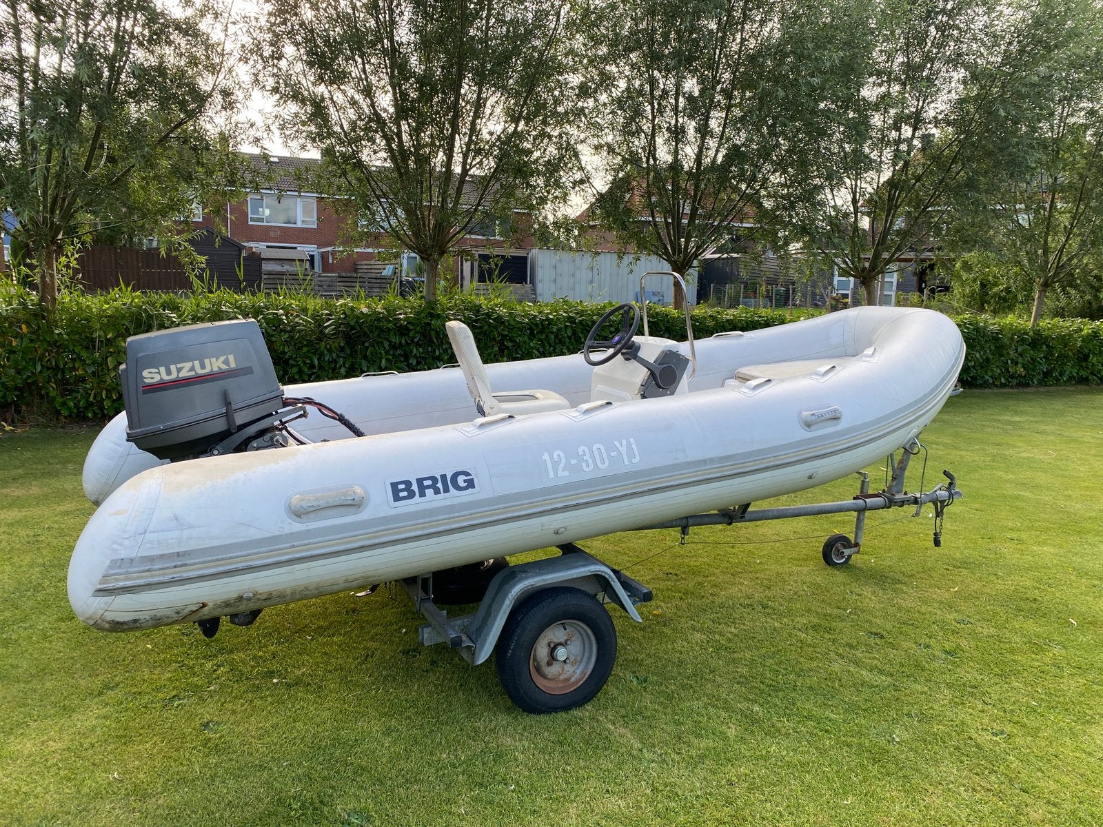 Brig 450 rib met Suzuki 25pk 2t en trailer., Zonnedek, Zo goed als nieuw, 2 m, 30 cm