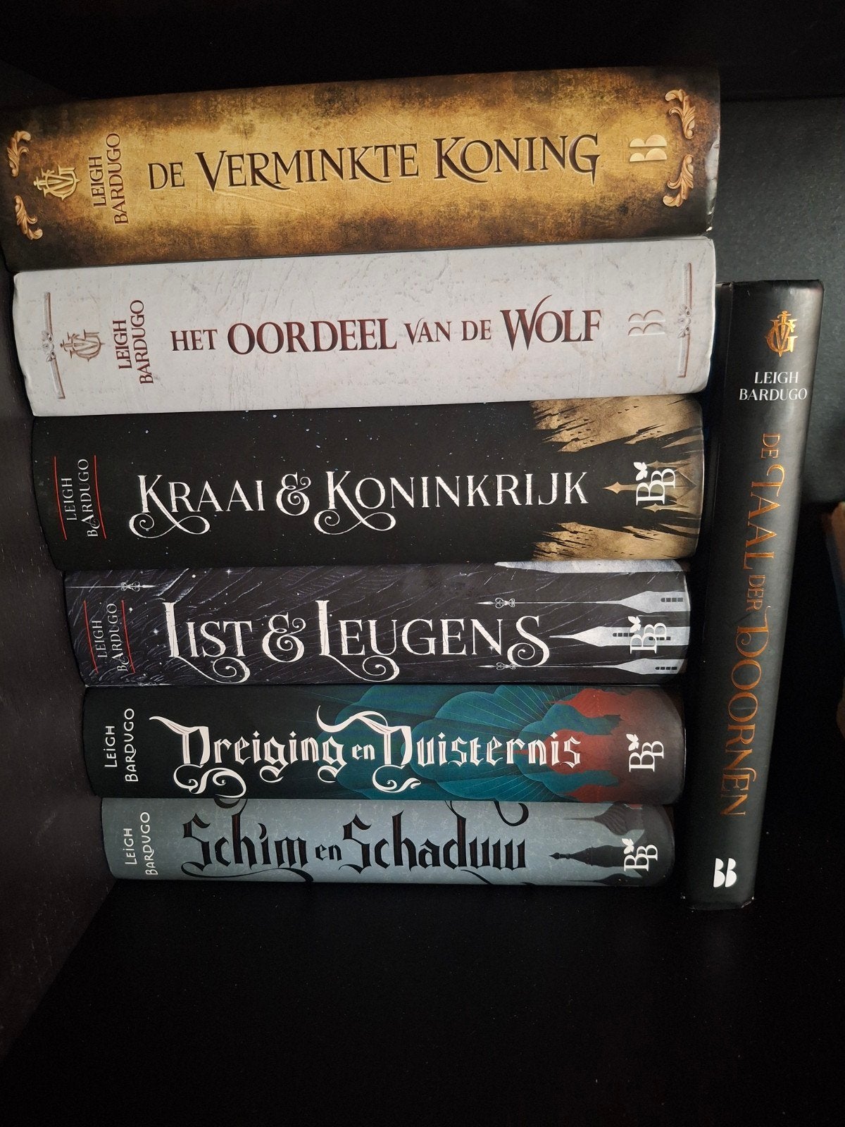 Leigh Bardugo Boeken: Shadow and Bone & Six of Crows Series, Boeken, Ophalen of Verzenden, Zo goed als nieuw