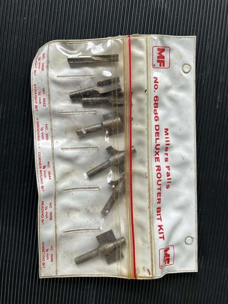 Millers falls no 6886 router bit kit, Antiek en Kunst, Ophalen of Verzenden