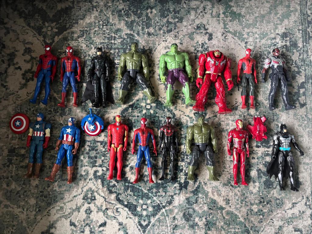 16x marvel action figures( 30cm), Kinderen en Baby's, Speelgoed | Actiefiguren, Ophalen of Verzenden, Gebruikt