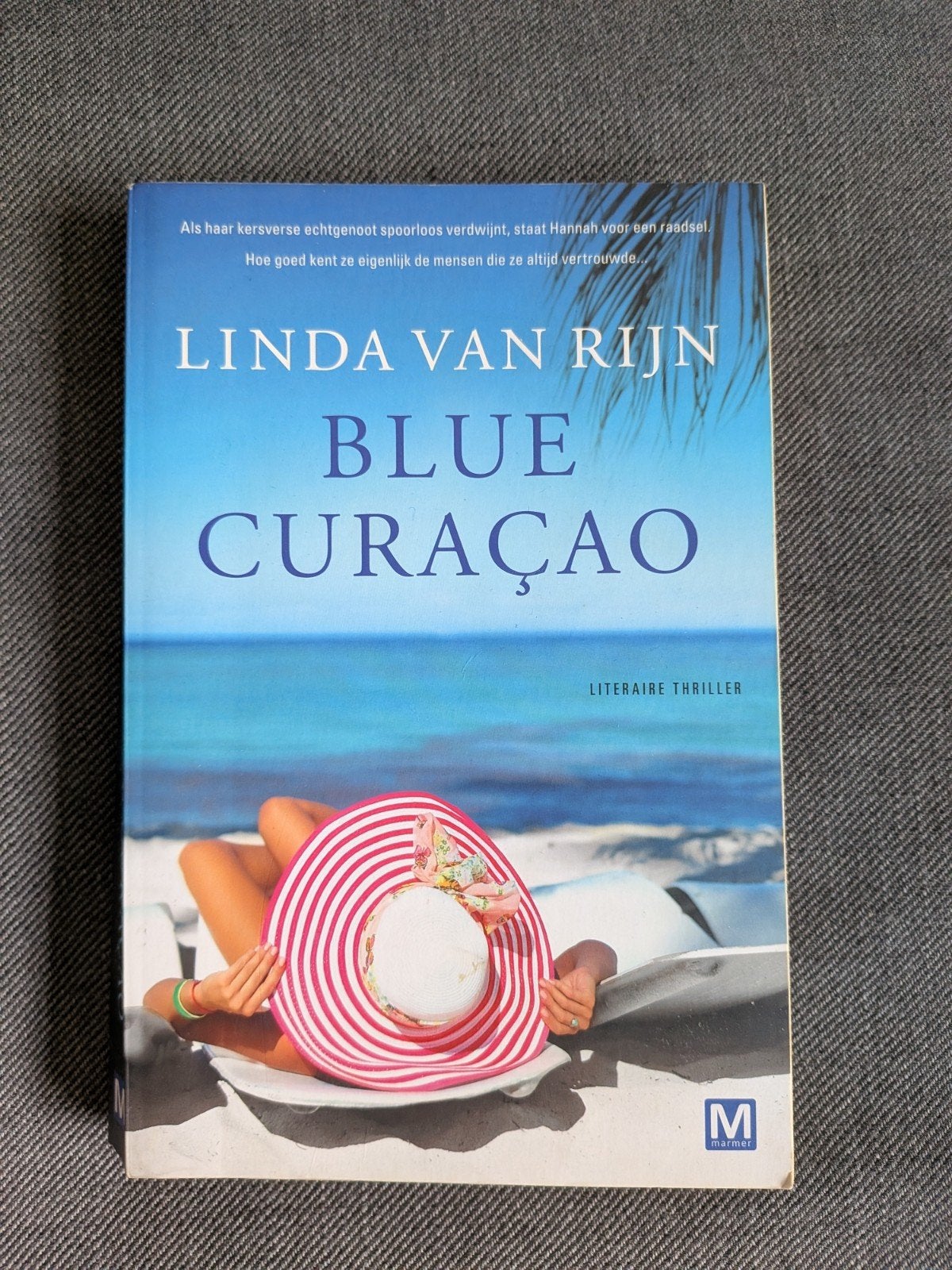 Linda van Rijn - Blue Curacao, Ophalen of Verzenden, Zo goed als nieuw, Linda van Rijn
