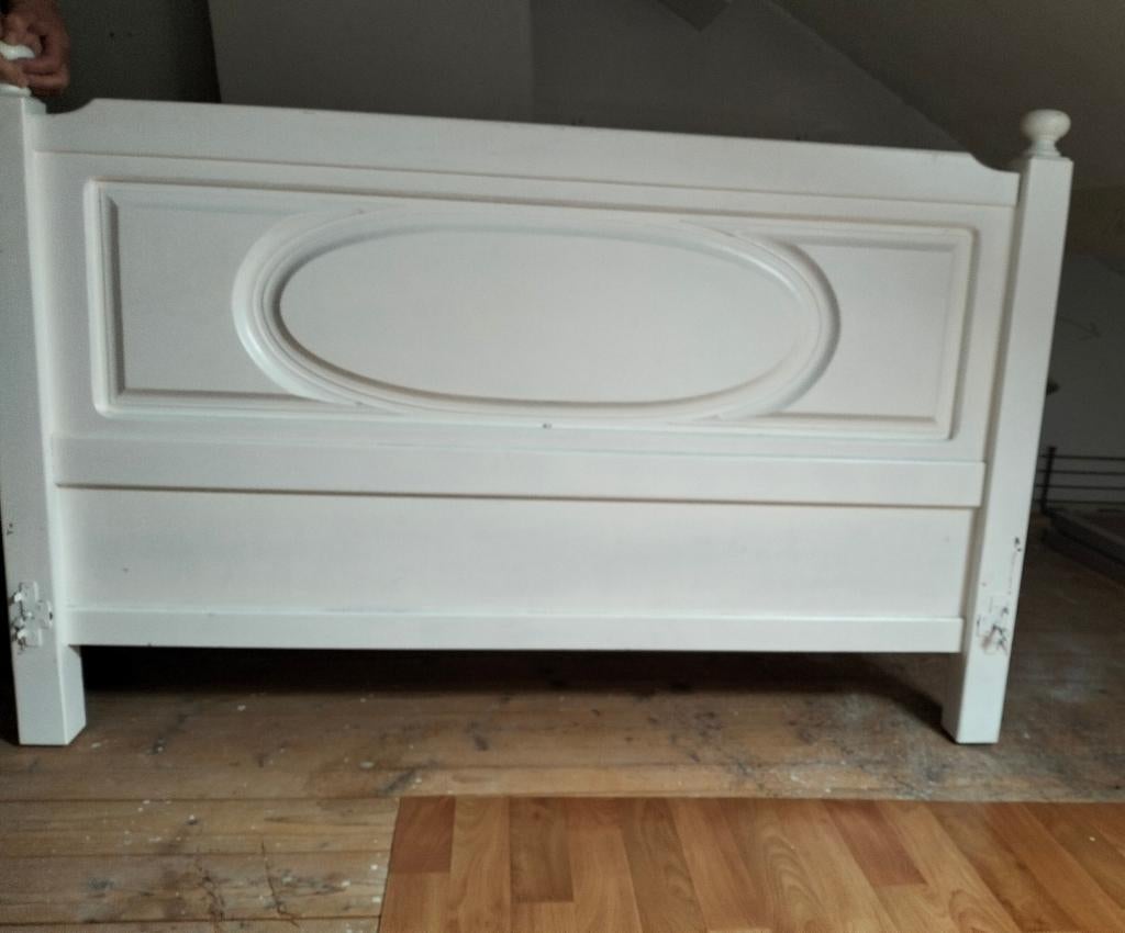 Bed, Huis en Inrichting, Slaapkamer | Bedden, Gebruikt, Twijfelaar, 140 cm, 200 cm, Hout, Wit, Verstelbaar, Ophalen