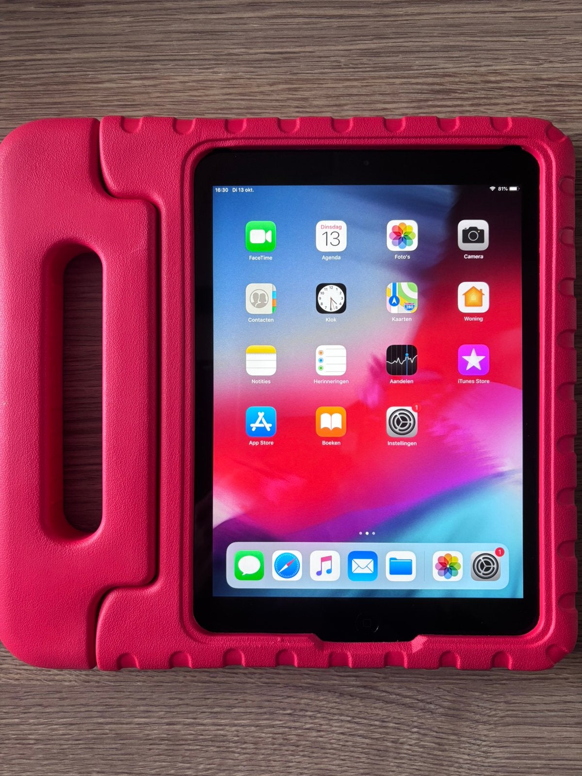 Ipad air met nieuwe Shockproof Beschermhoes, Apple iPad Air, Zo goed als nieuw, 16 GB, Ophalen