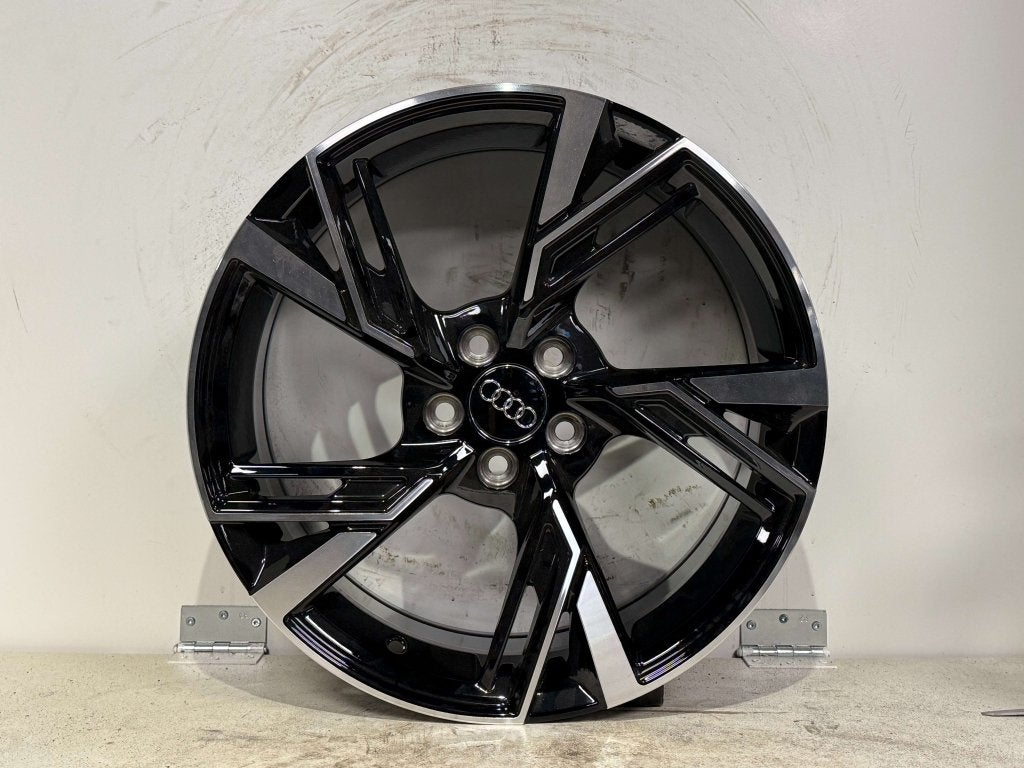 17 inch Audi A1 Volkswagen Polo 5x100 et45 205/45/17, Auto-onderdelen, Banden en Velgen, Niet ingevuld, Velg(en), Niet ingevuld