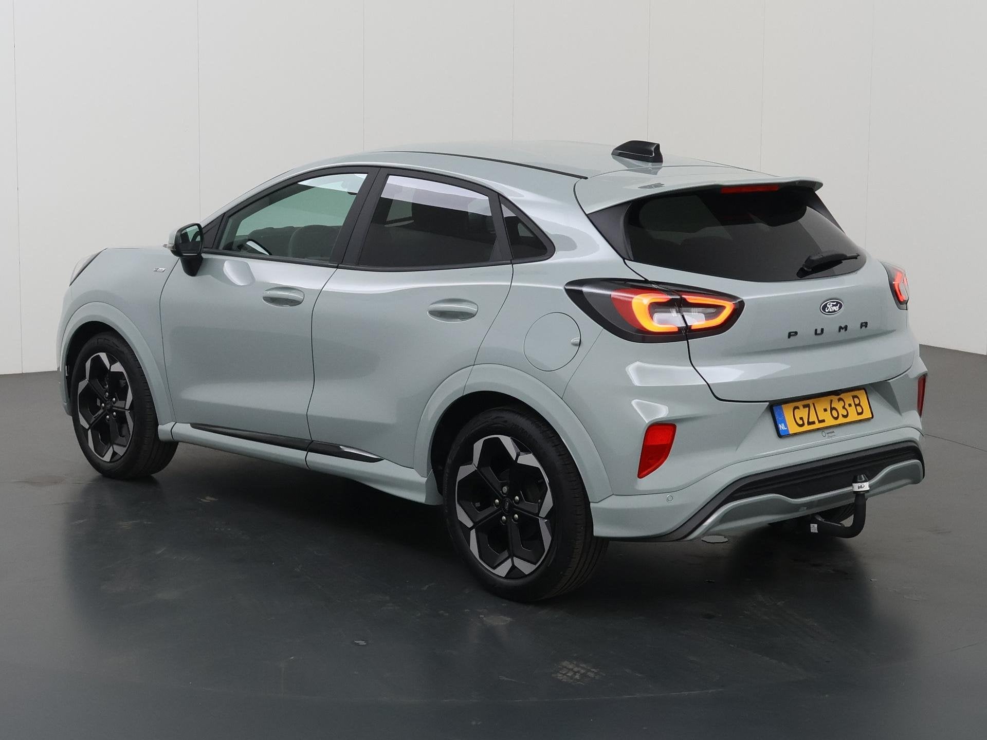 Foto 22 van Ford Puma 1.0 EcoBoost Hybrid ST-Line X | Trekhaak | Winterp